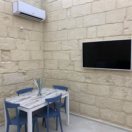 Intera casa a due passi da Porta San Biagio Villa Lecce Bagian luar foto